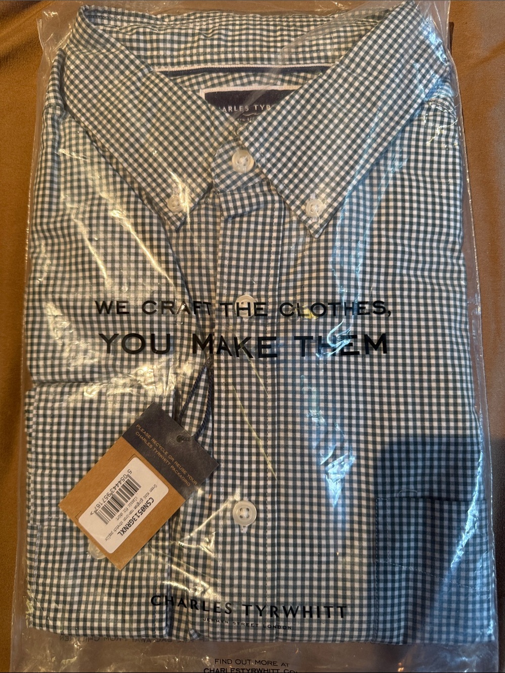 Charles Tyrwhitt Men’s Green Gingham Button-Down Shirt